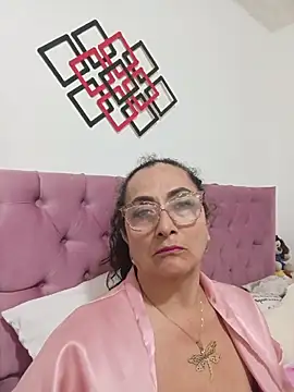 Snapshot of AlessandraLeroy chatting on 22, 5, 2026 AlessandraLeroy online show from 22, 5, 2026