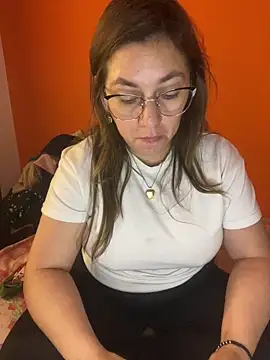 Luna-nevada online show from 8, 4, 2026