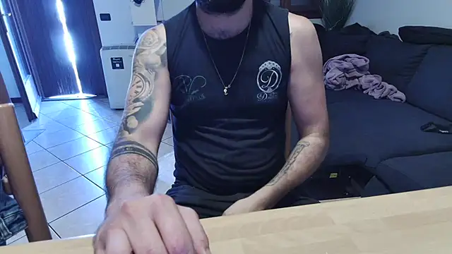 Snapshot of maialinofriuli chatting on 25, 9, 2025 maialinofriuli online show from 25, 9, 2025