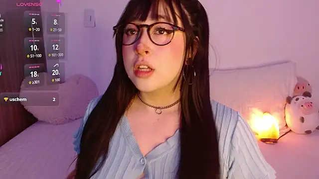 Snapshot of Oliviargf chatting on 17, 11, 2025 Oliviargf online show from 17, 11, 2025