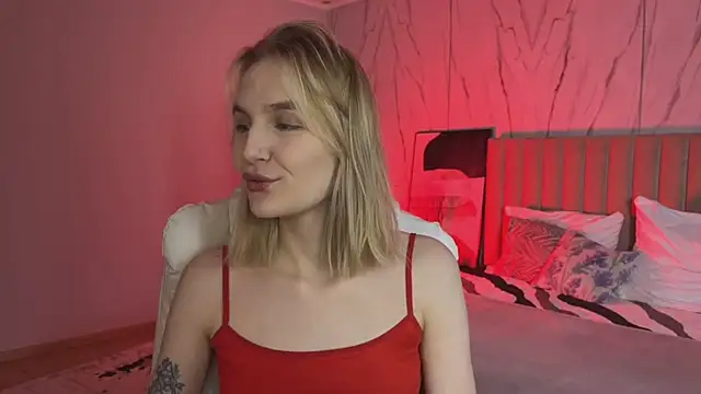  Vikky Moon  online show from 17, 4, 2026