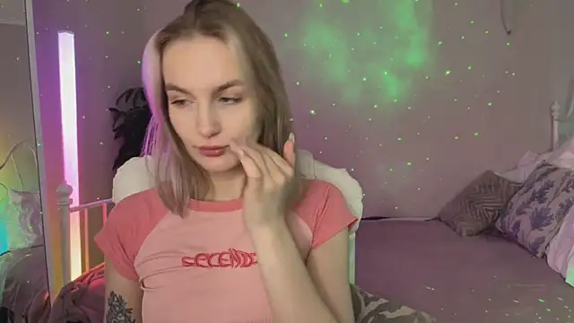  Vikky Moon  online show from 18, 5, 2026