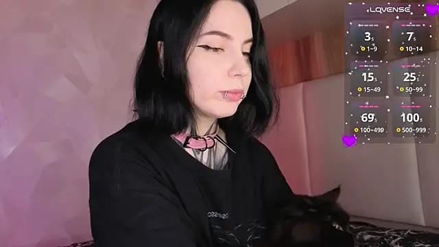 Snapshot of yourvodka chatting on 19, 5, 2026 yourvodka online show from 19, 5, 2026