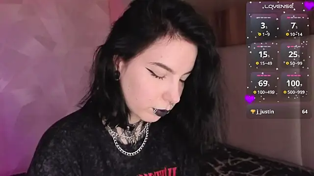 Snapshot of yourvodka chatting on 17, 7, 2026 yourvodka online show from 17, 7, 2026