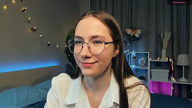 Kira mindnes online show from 9, 3, 2025