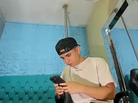 NohaCollens online show from 12, 3, 2025