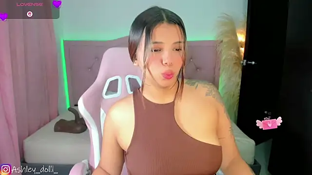 Snapshot of Ashley_dolll chatting on 21, 4, 2026 Ashley dolll online show from 21, 4, 2026