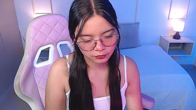 Snapshot of lilly_1948 chatting on 11, 3, 2025 lilly 1948 online show from 11, 3, 2025