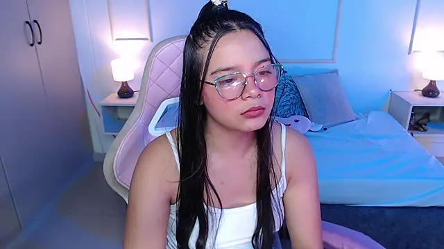 Snapshot of lilly_1948 chatting on 15, 3, 2025 lilly 1948 online show from 15, 3, 2025