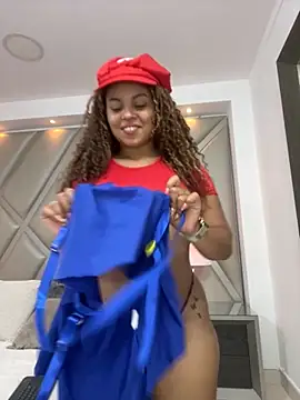 AlesiaCooper online show from 22, 11, 2025