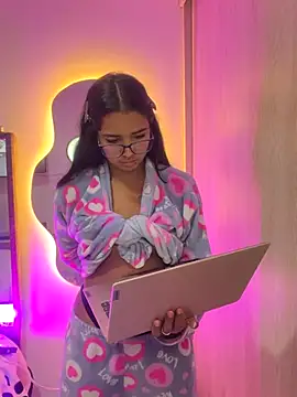 sofi grisaless online show from 30, 10, 2025