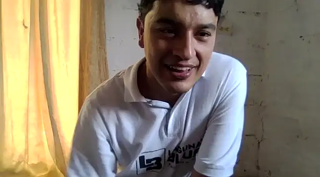Snapshot of hino_chan chatting on 8, 3, 2025 hino chan online show from 8, 3, 2025
