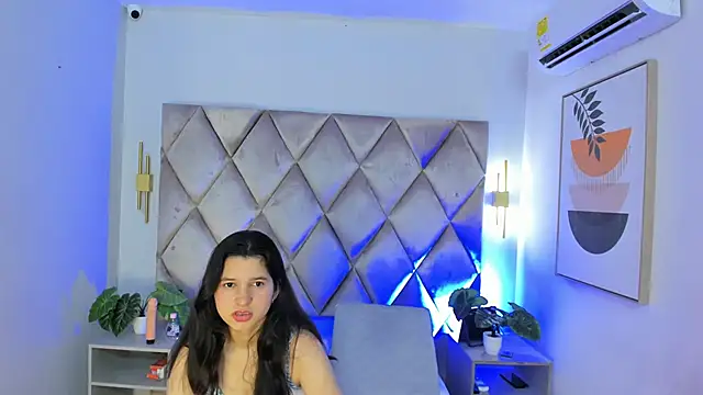 Snapshot of lucianasmith_ chatting on 15, 3, 2025 lucianasmith online show from 15, 3, 2025