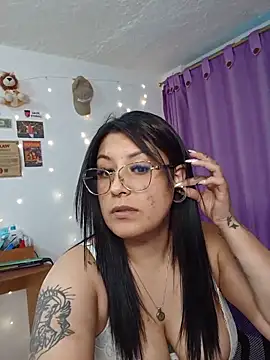 DaniPoison online show from 4, 6, 2026
