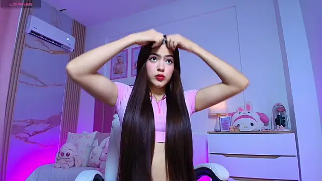 Snapshot of miasweet_16 chatting on 3, 10, 2025 miasweet 16 online show from 3, 10, 2025