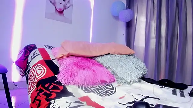 Snapshot of sweet_cinamon chatting on 9, 3, 2026 sweet cinamon online show from 9, 3, 2026