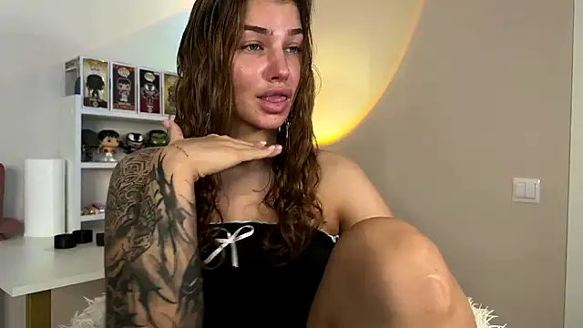 Snapshot of Anna_Six chatting on 5, 10, 2025 Anna Six online show from 5, 10, 2025