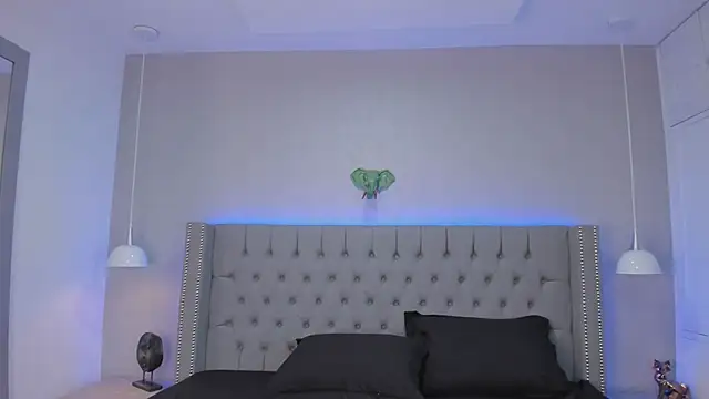 Emiliana Rios online show from 14, 3, 2025