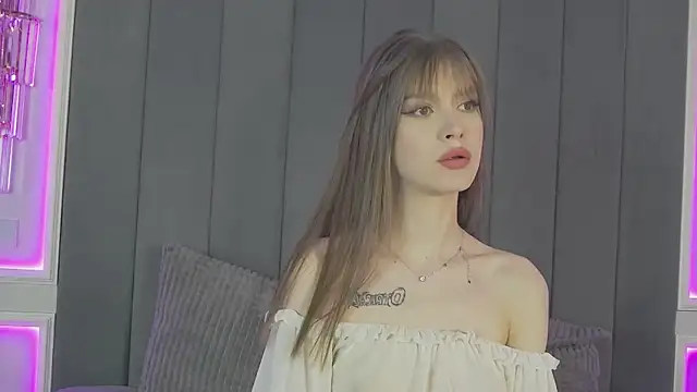 BellaSecrett online show from 16, 3, 2025