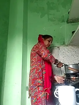 Snapshot of Hotty-Nidhi chatting on 4, 11, 2025 Hotty-Nidhi online show from 4, 11, 2025