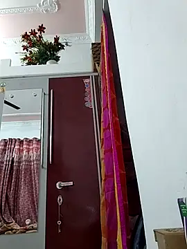 Snapshot of Hotty-Nidhi chatting on 6, 11, 2025 Hotty-Nidhi online show from 6, 11, 2025