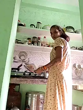 Snapshot of Hotty-Nidhi chatting on 15, 11, 2025 Hotty-Nidhi online show from 15, 11, 2025