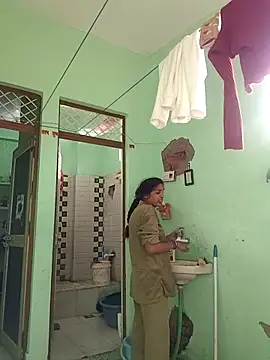 Snapshot of Hotty-Nidhi chatting on 4, 12, 2025 Hotty-Nidhi online show from 4, 12, 2025