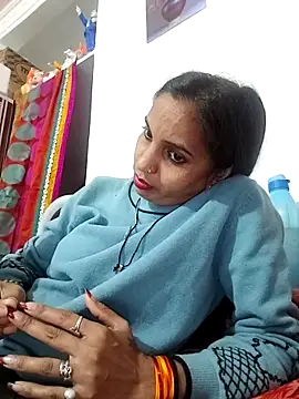 Snapshot of Hotty-Nidhi chatting on 5, 2, 2026 Hotty-Nidhi online show from 5, 2, 2026