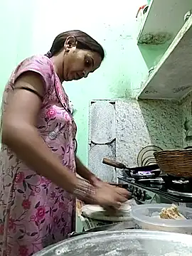 Snapshot of Hotty-Nidhi chatting on 23, 2, 2026 Hotty-Nidhi online show from 23, 2, 2026