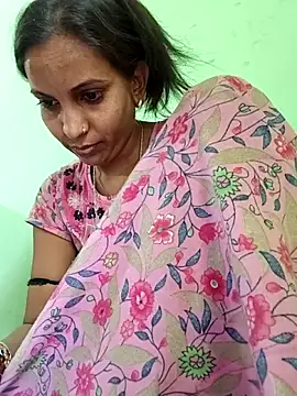 Hotty-Nidhi online show from 5, 3, 2026