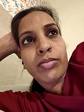 Hotty-Nidhi online show from 24, 5, 2026