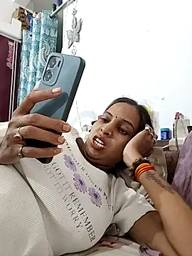 Snapshot of Hotty-Nidhi chatting on 30, 6, 2026 Hotty-Nidhi online show from 30, 6, 2026
