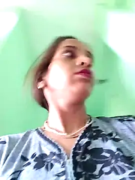 Snapshot of Hotty-Nidhi chatting on 15, 7, 2026 Hotty-Nidhi online show from 15, 7, 2026