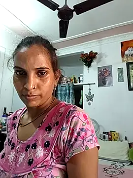 Snapshot of Hotty-Nidhi chatting on 16, 7, 2026 Hotty-Nidhi online show from 16, 7, 2026