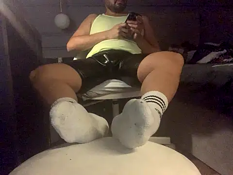 Snapshot of SavagesGN chatting on 13, 11, 2025 SavagesGN online show from 13, 11, 2025