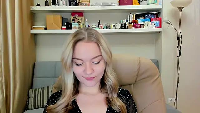 Kara Smith  online show from 1, 12, 2024