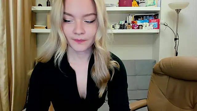 Kara Smith  online show from 8, 12, 2024