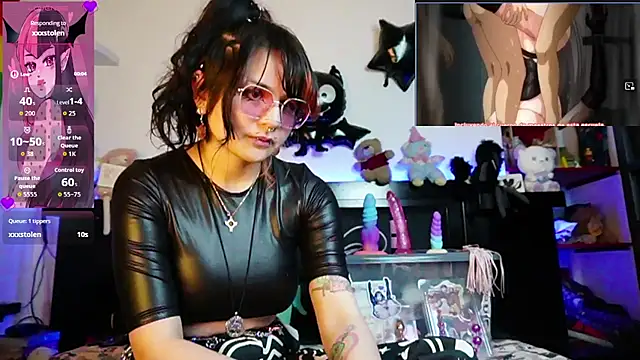 Snapshot of Devil_And_Princess chatting on 25, 6, 2026 Devil And Princess online show from 25, 6, 2026