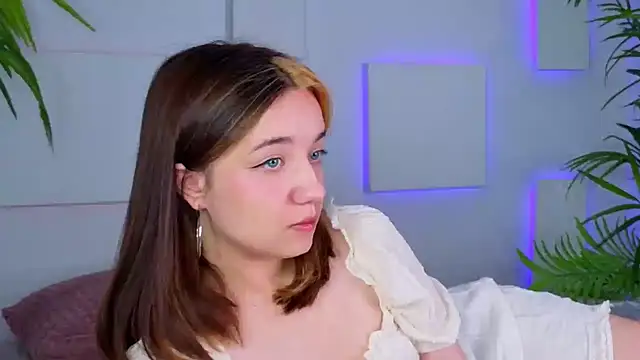 Gia Riccardo online show from 22, 9, 2025