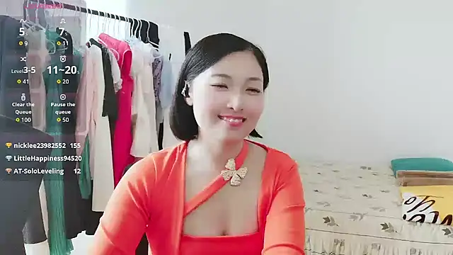 Rachel-6600 online show from 23, 9, 2025