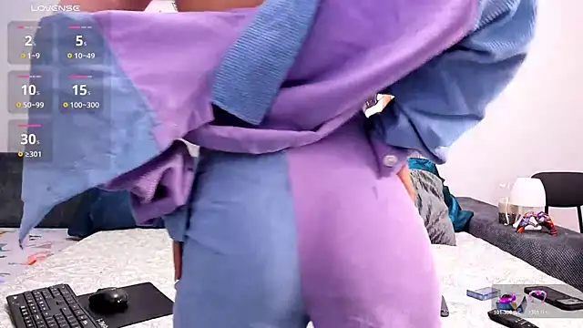 FindomGoddess1 online show from 23, 4, 2026