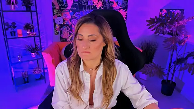 SarahAlluring online show from 22, 3, 2025