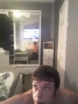 Snapshot of Nick-Ox chatting on 18, 12, 2025 Nick-Ox online show from 18, 12, 2025