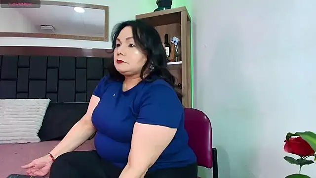 Snapshot of EllenaBoobs_ chatting on 17, 6, 2026 EllenaBoobs online show from 17, 6, 2026