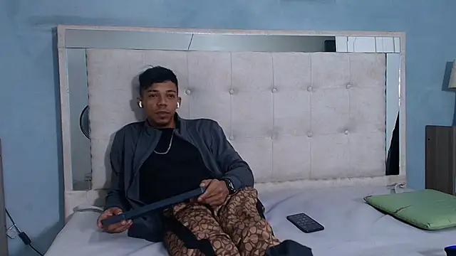 Snapshot of Gregory_Sforza chatting on 18, 9, 2025 Gregory Sforza online show from 18, 9, 2025