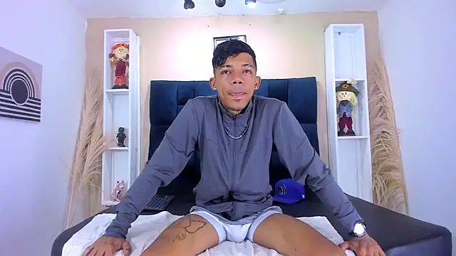 Snapshot of Gregory_Sforza chatting on 27, 9, 2025 Gregory Sforza online show from 27, 9, 2025