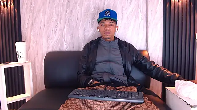 Snapshot of Gregory_Sforza chatting on 2, 10, 2025 Gregory Sforza online show from 2, 10, 2025