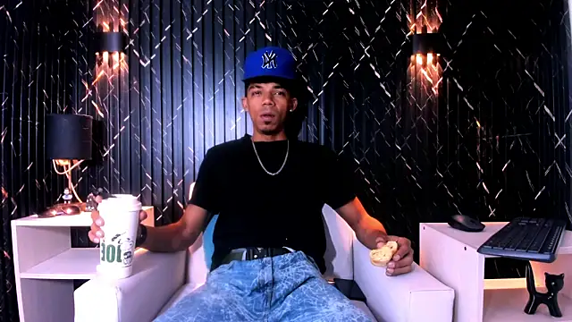 Snapshot of Gregory_Sforza chatting on 25, 10, 2025 Gregory Sforza online show from 25, 10, 2025