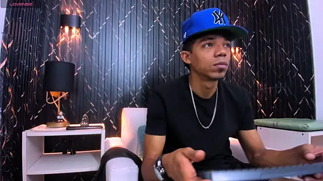 Snapshot of Gregory_Sforza chatting on 9, 11, 2025 Gregory Sforza online show from 9, 11, 2025