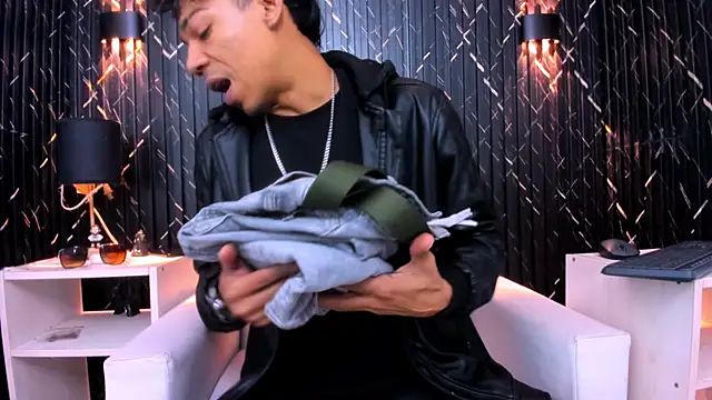 Snapshot of Gregory_Sforza chatting on 10, 11, 2025 Gregory Sforza online show from 10, 11, 2025